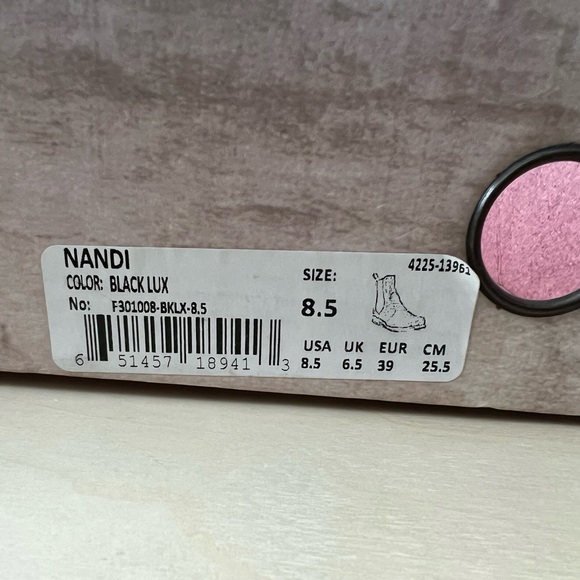 BED|STU Distressed Dark Brown Leather Chelsea Boots with Black Elastic - Picture 6 of 6